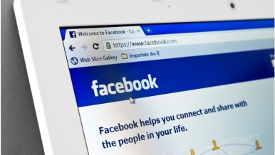 Facebook: como impedir que outros contactos vejam as fotos em que está identificado.